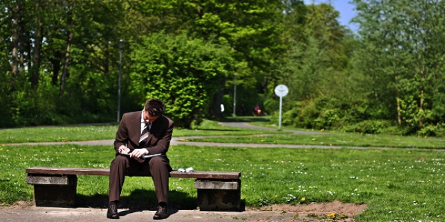 HR professionals zien medewerkers bezwijken onder werkdruk